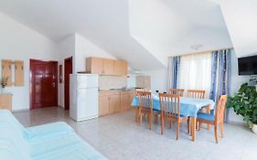 Apartments Ana & Bogdan